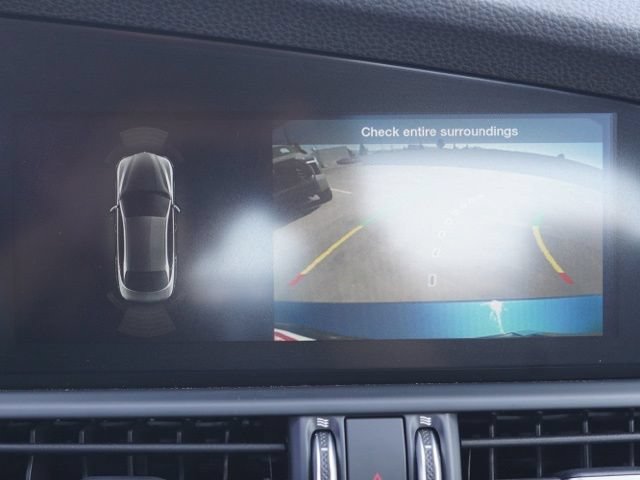 Used 2023 Alfa Romeo Giulia Veloce RWD image 24