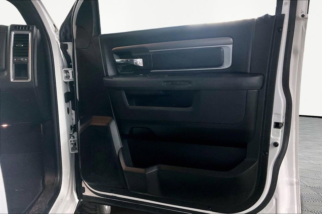 Used 2021 RAM 1500 Classic Warlock image 29