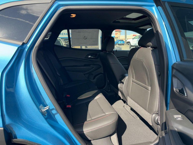 New 2026 Chevrolet Trax RS w/ Sunroof Package image 5