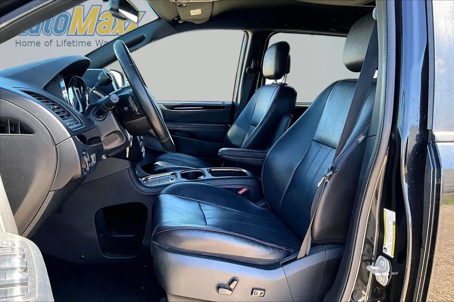 Used 2018 Dodge Grand Caravan GT FWD image 20