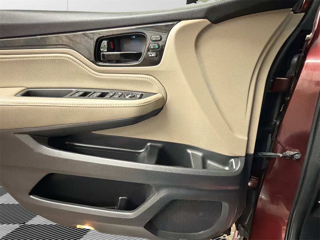 Used 2018 Honda Odyssey Elite image 25
