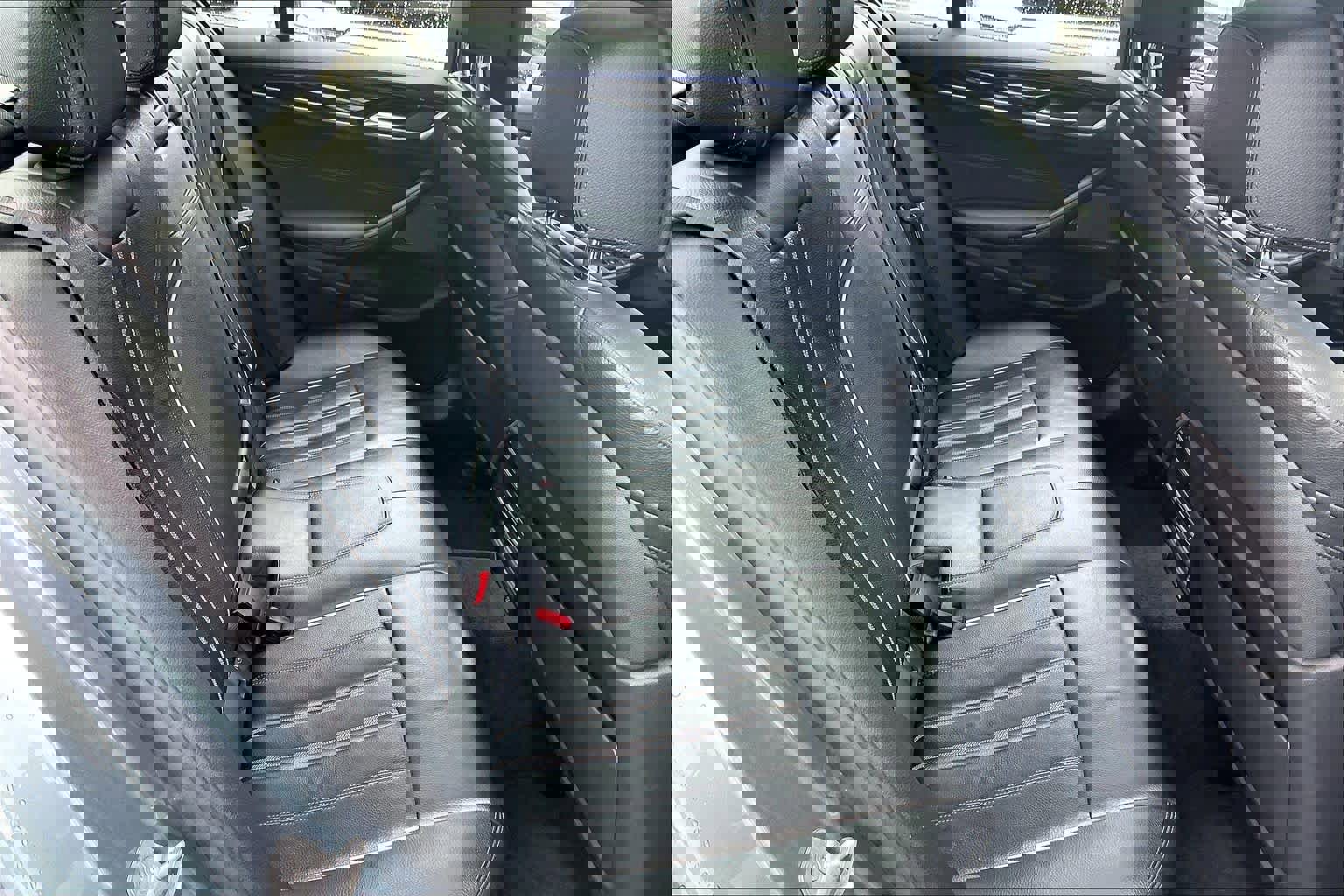 Used 2020 BMW M550i xDrive image 29