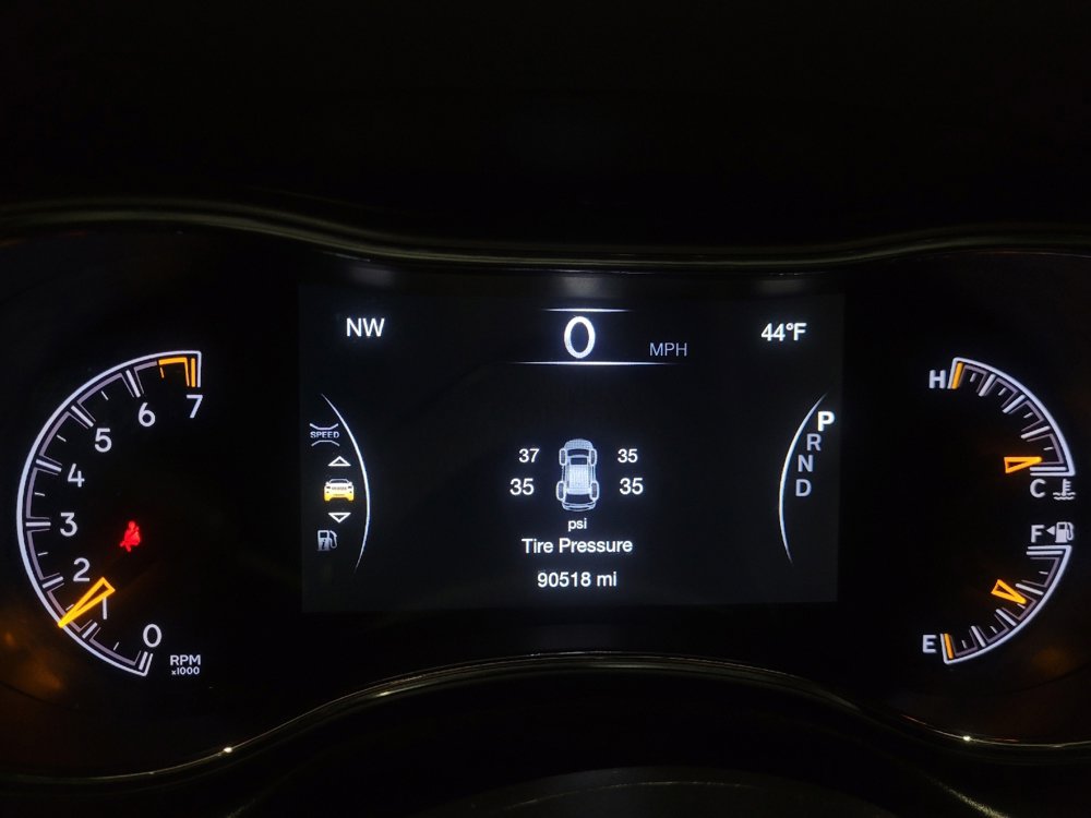 Used 2020 Jeep Grand Cherokee Limited image 23