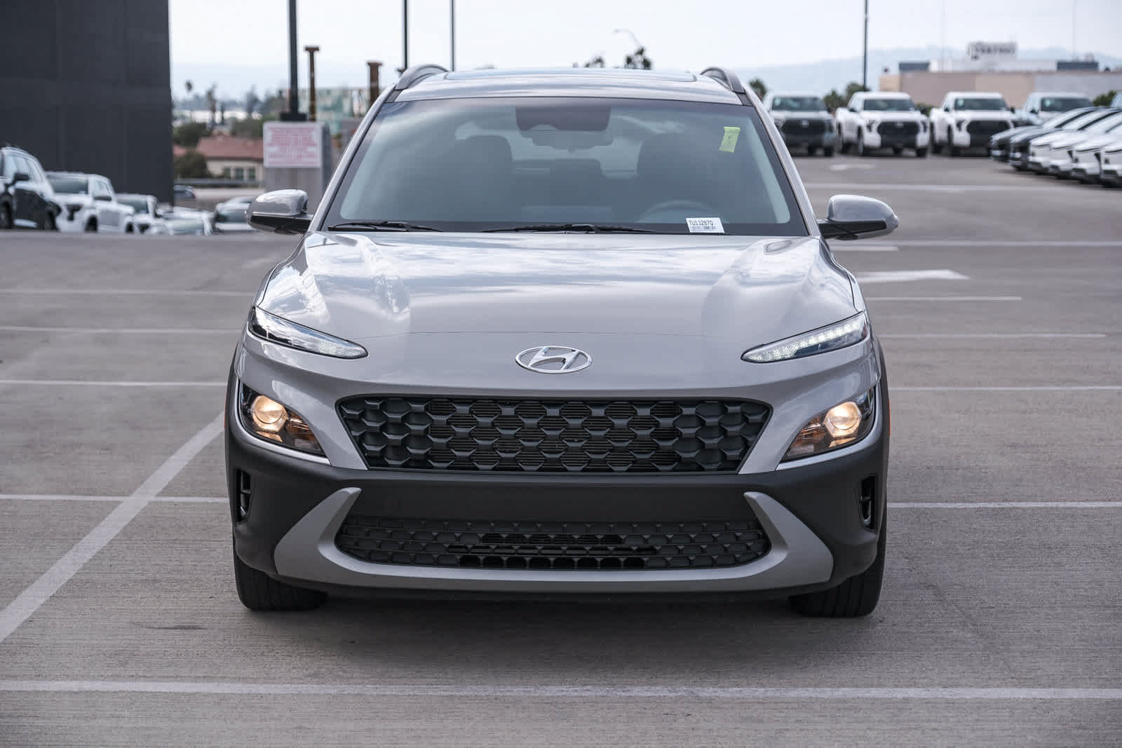 Used 2023 Hyundai Kona SEL w/ Convenience Package FWD image 2