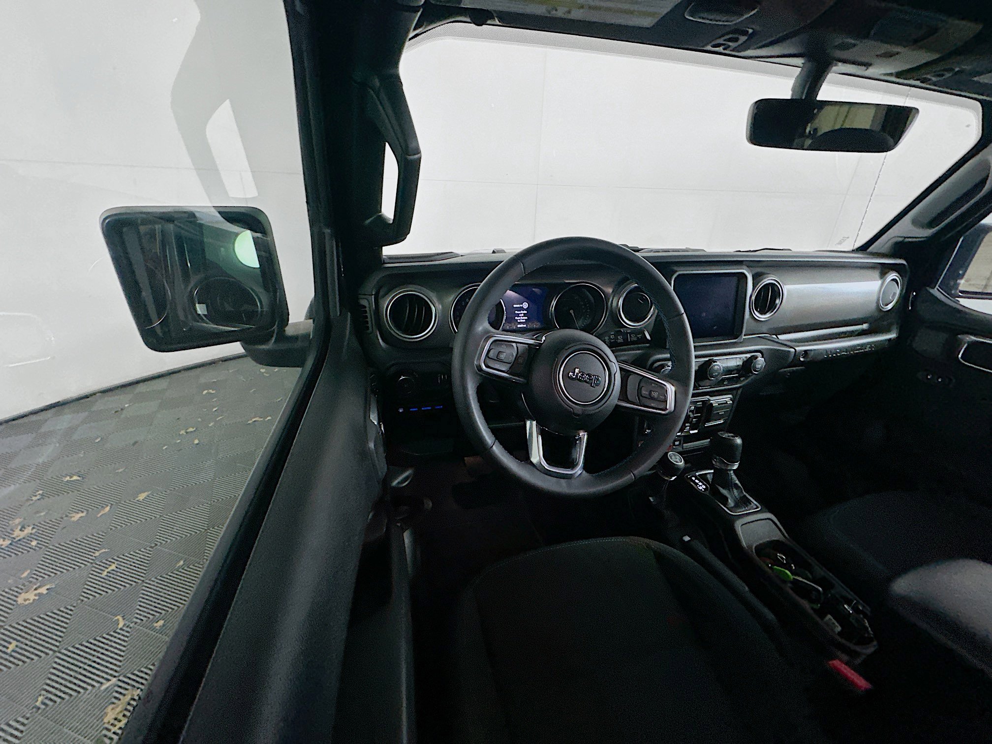 Used 2023 Jeep Wrangler Unlimited Rubicon 4xe image 18