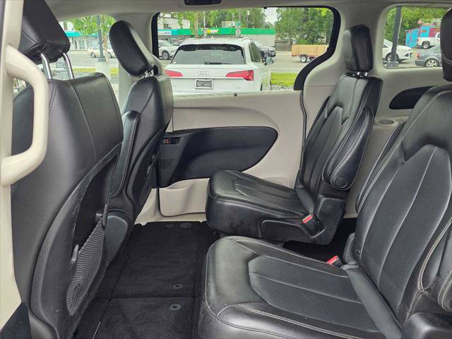 Used 2020 Chrysler Voyager Lxi FWD image 15