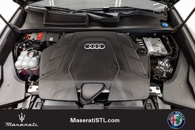 Used 2023 Audi Q8 Premium w/ Convenience Package image 3