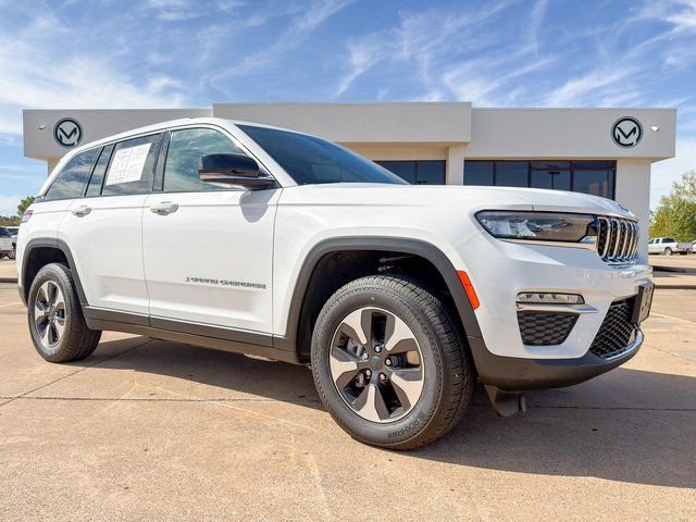 Used 2024 Jeep Grand Cherokee Limited 4xe AWD/4WD image 2
