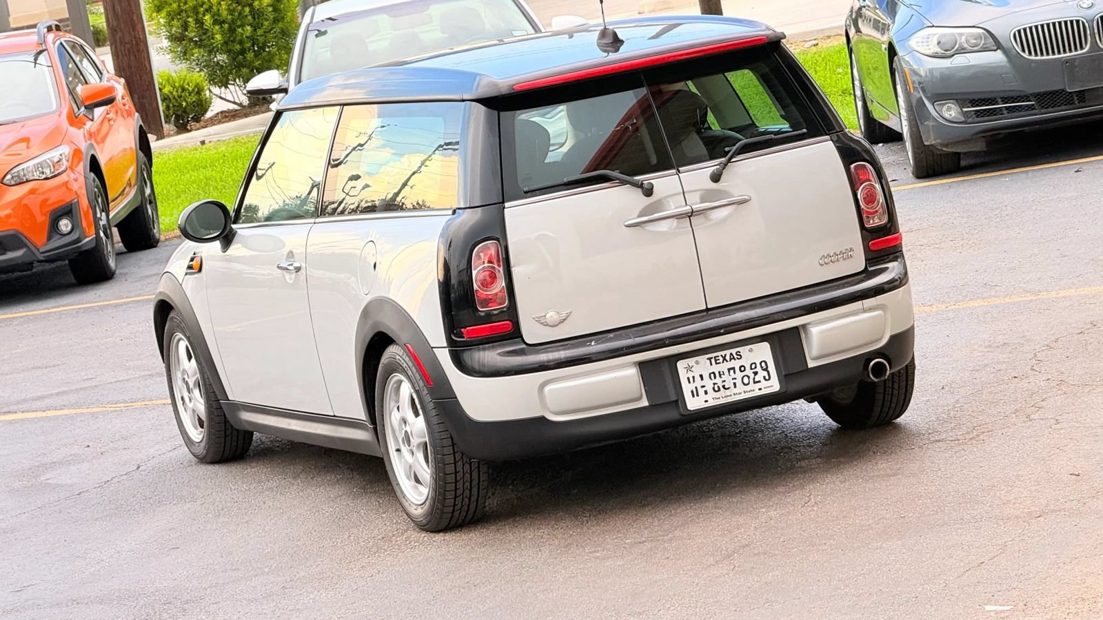 Used 2011 MINI Cooper Clubman FWD image 10