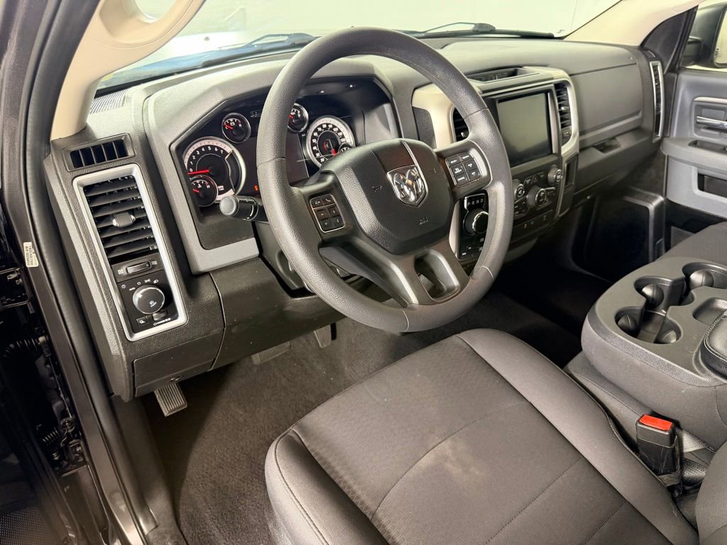 Used 2019 RAM 1500 Classic Warlock w/ Electronics Group AWD/4WD image 32