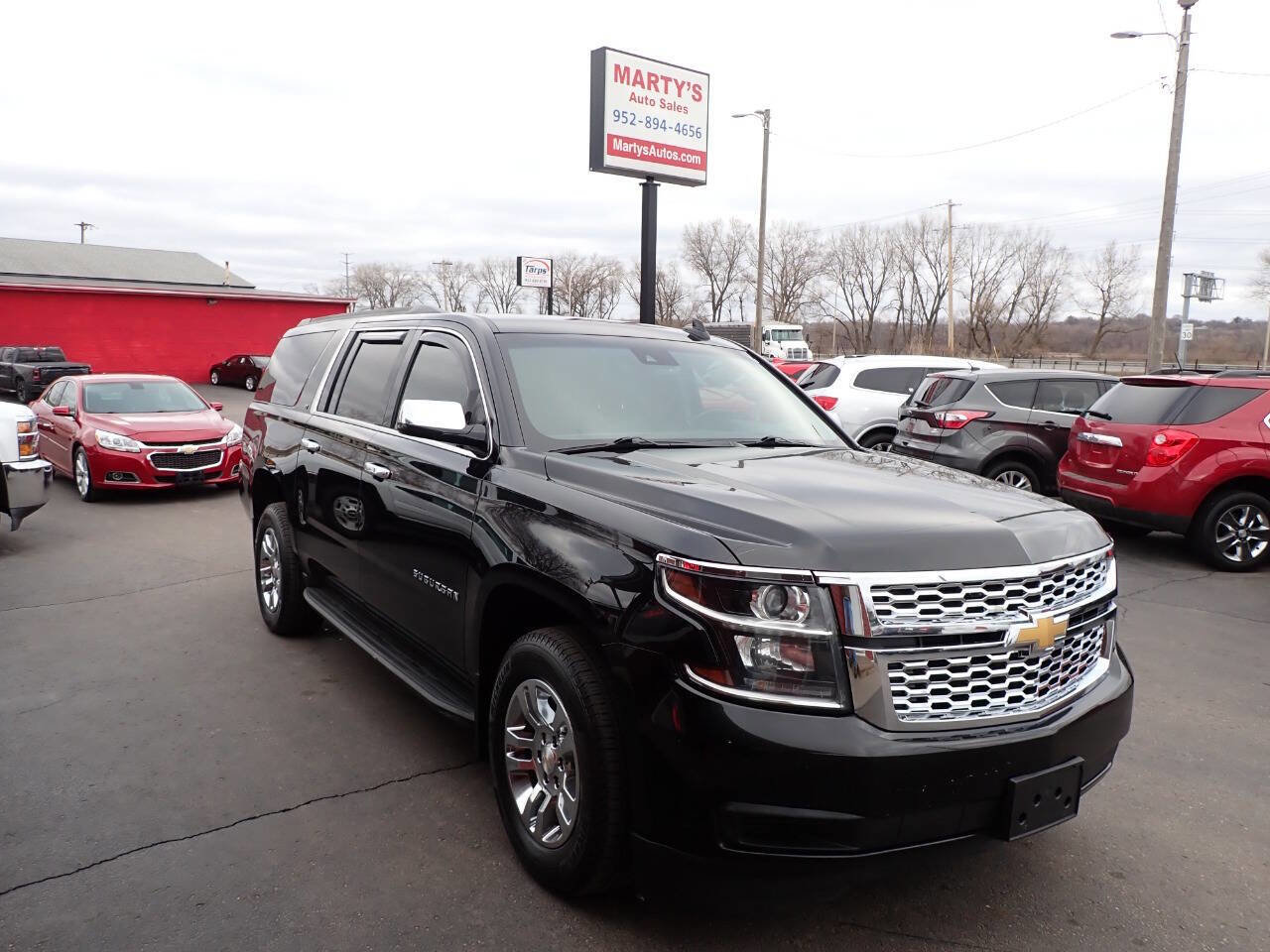Used 2018 Chevrolet Suburban LT AWD/4WD image 1