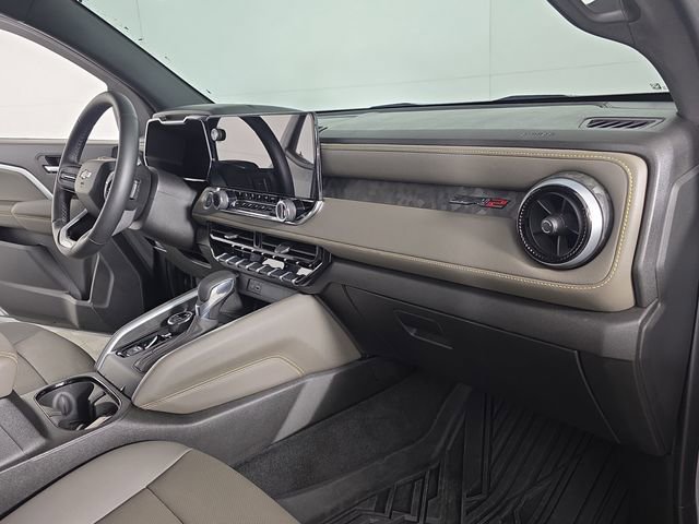 Used 2024 Chevrolet Colorado ZR2 w/ ZR2 Convenience Package III AWD/4WD image 22