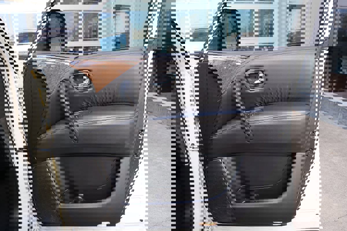 Used 2016 INFINITI QX80 Luxe w/ 22" Wheel Package image 50