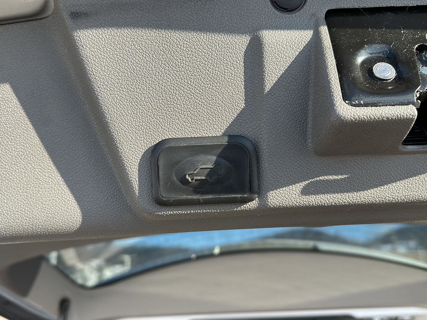 Used 2015 Chevrolet Traverse LT image 26