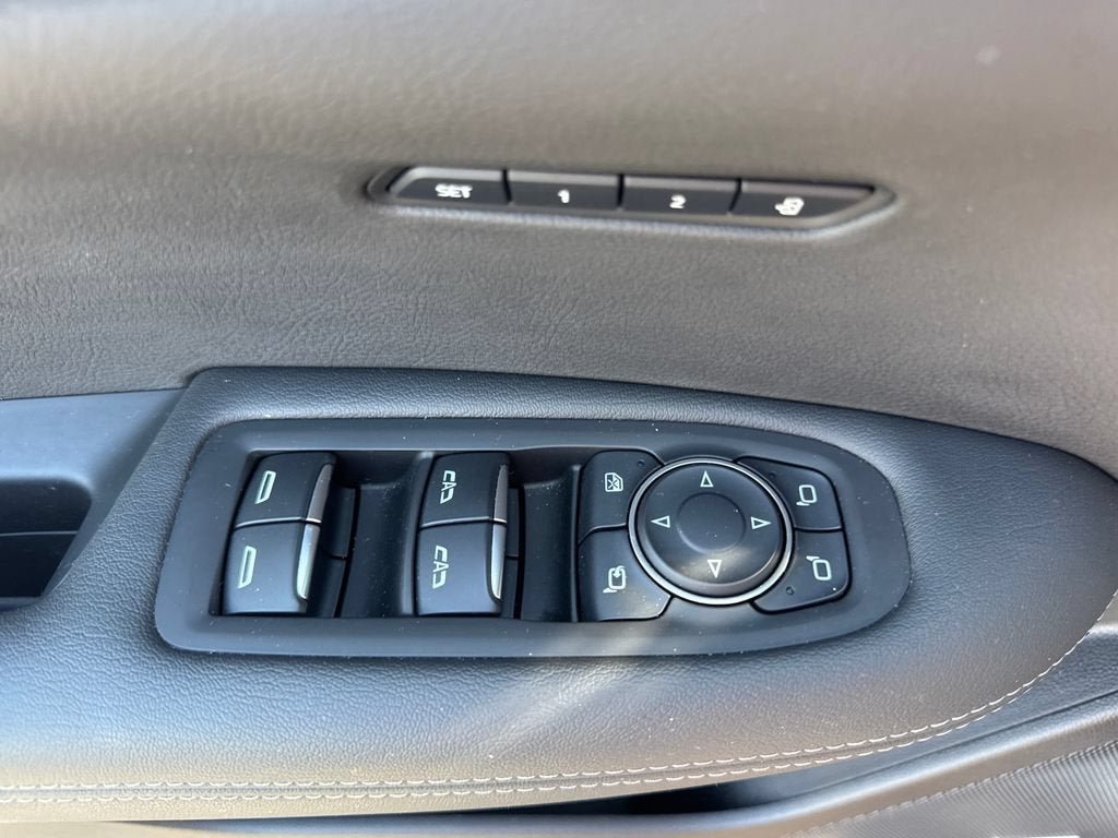 Certified 2024 Cadillac XT6 Luxury w/ LPO, Floor Liner Package AWD/4WD image 22