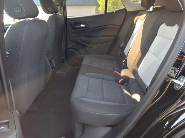 Used 2024 Chevrolet Trax LS w/ LS Convenience Package image 10