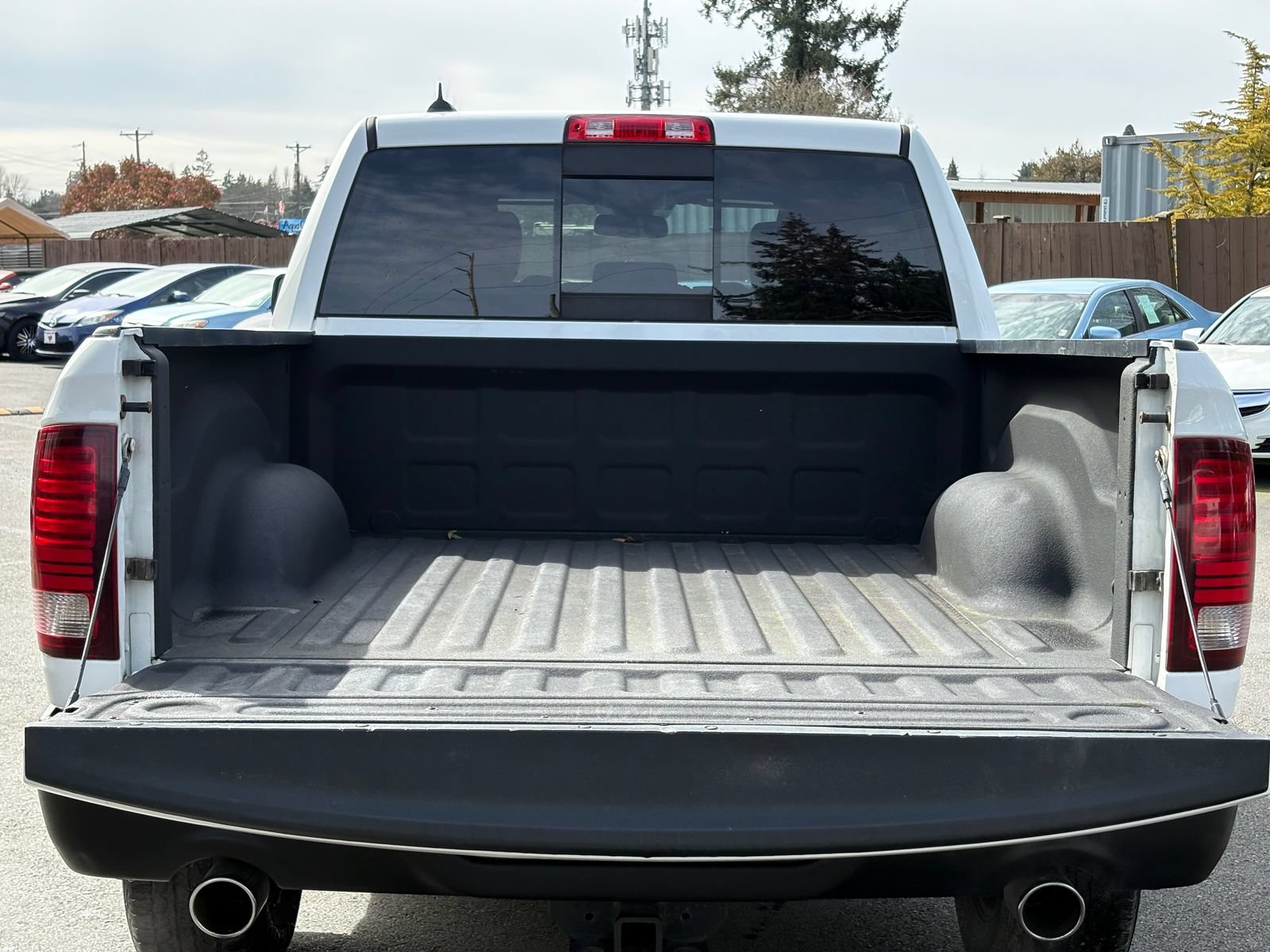 Used 2017 RAM 1500 Rebel AWD/4WD image 8