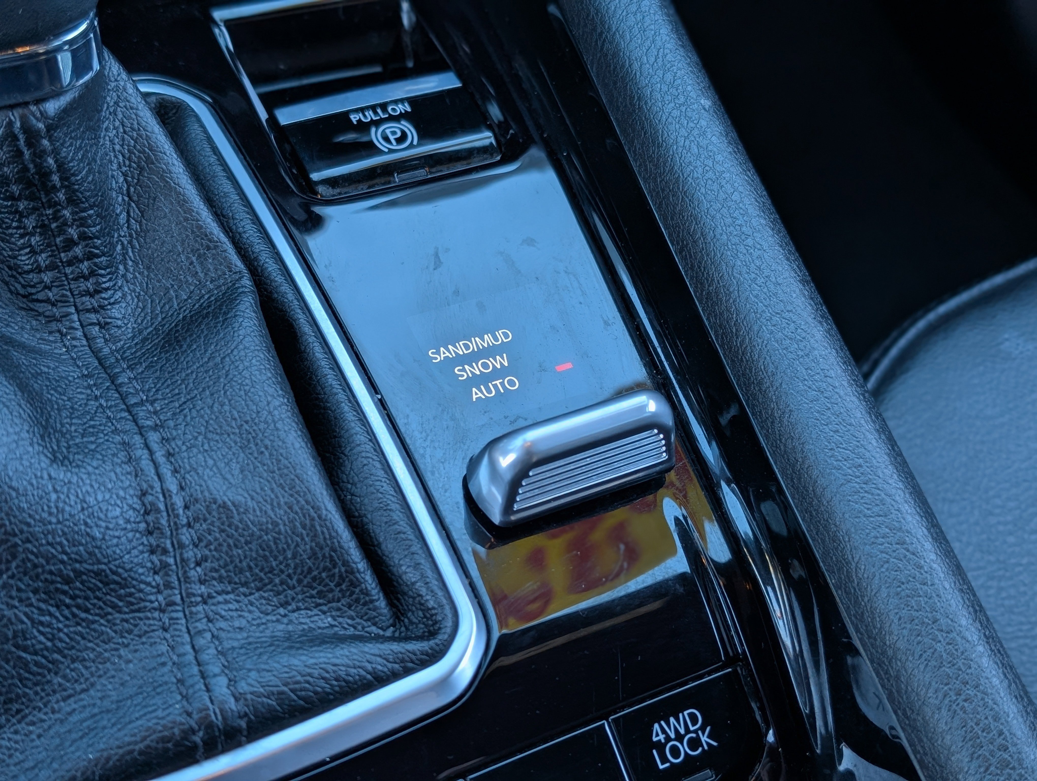 Used 2024 Jeep Compass Limited image 6