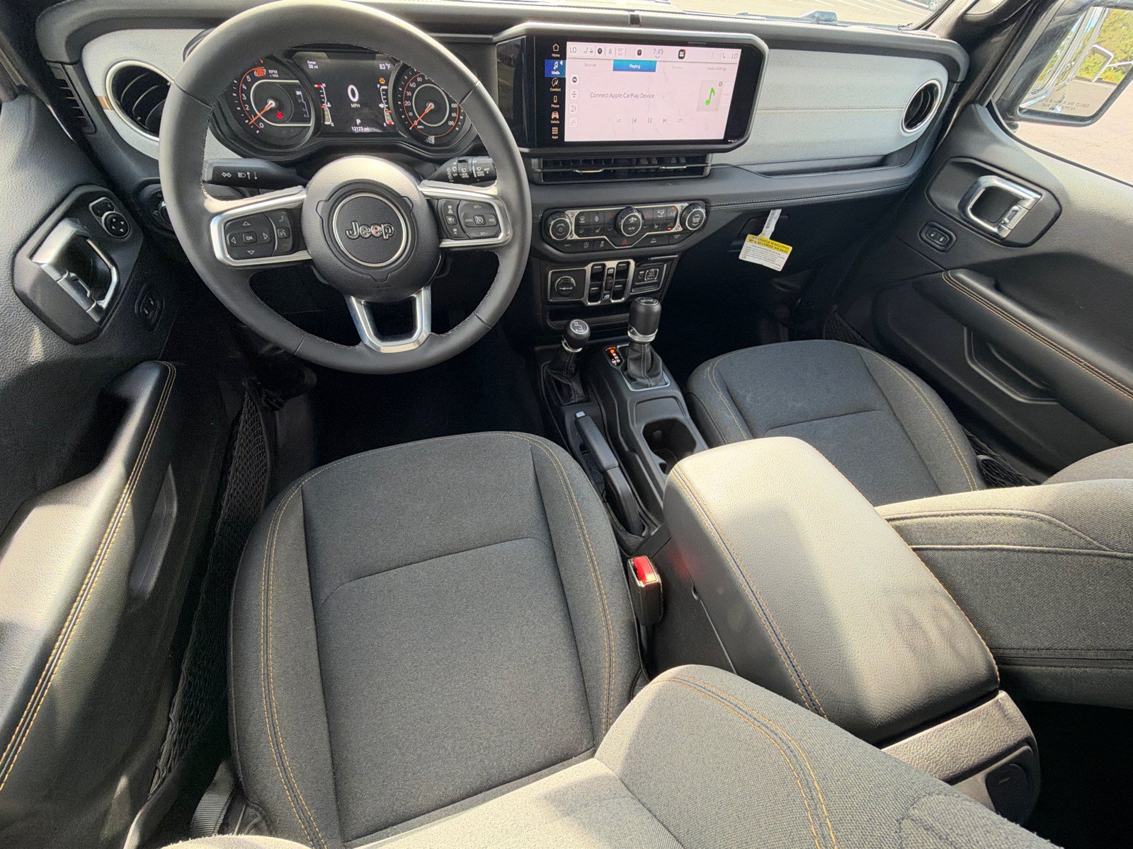 Used 2026 Jeep Wrangler Unlimited Sahara AWD/4WD image 22