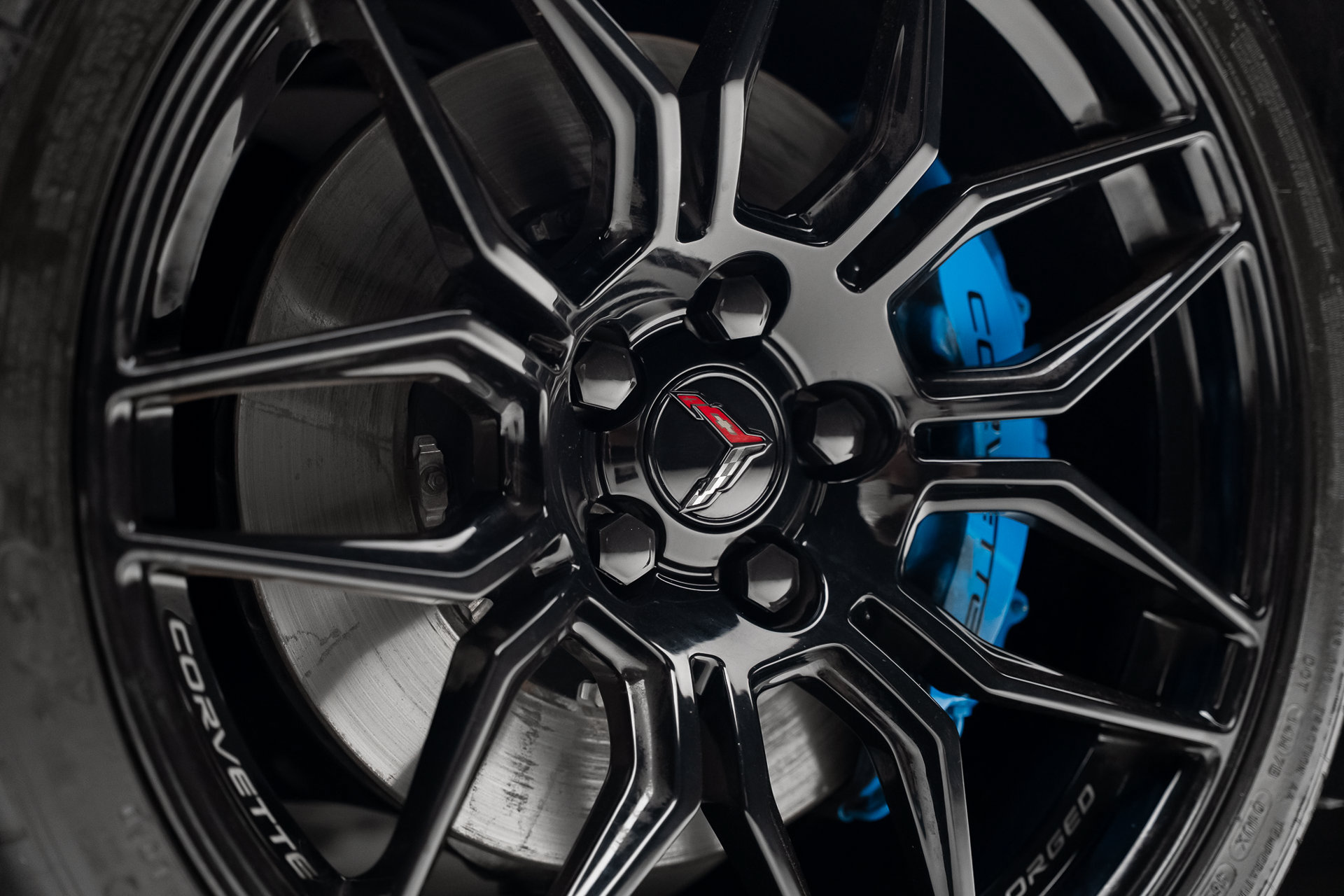 Used 2024 Chevrolet Corvette Z06 RWD image 24