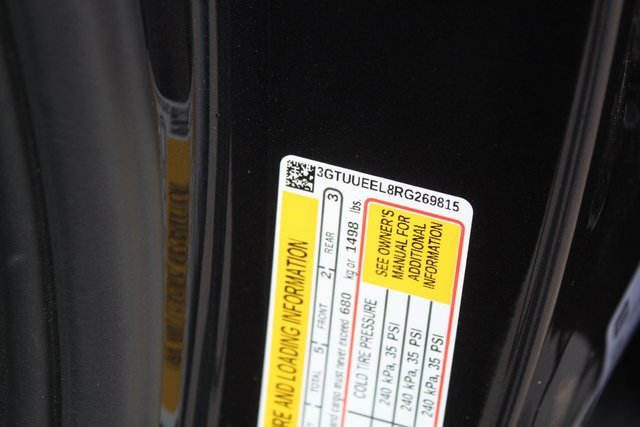 Used 2024 GMC Sierra 1500 AT4 w/ Technology Package image 41