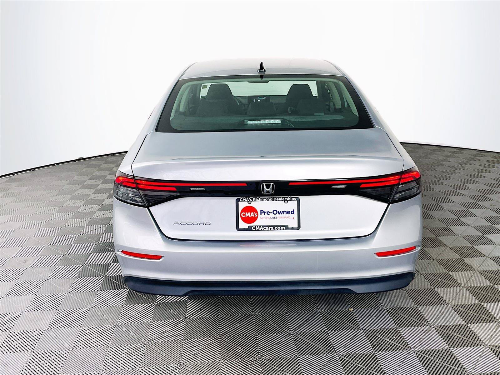 Certified 2025 Honda Accord SE image 7