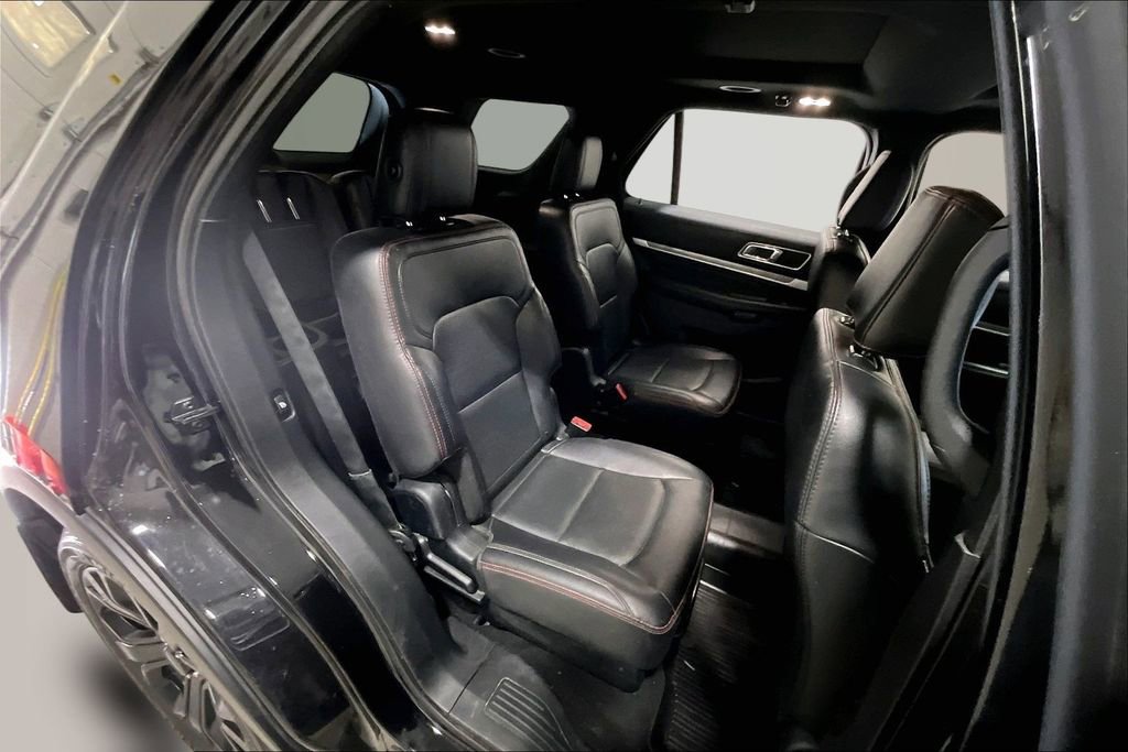 Used 2019 Ford Explorer Sport image 25