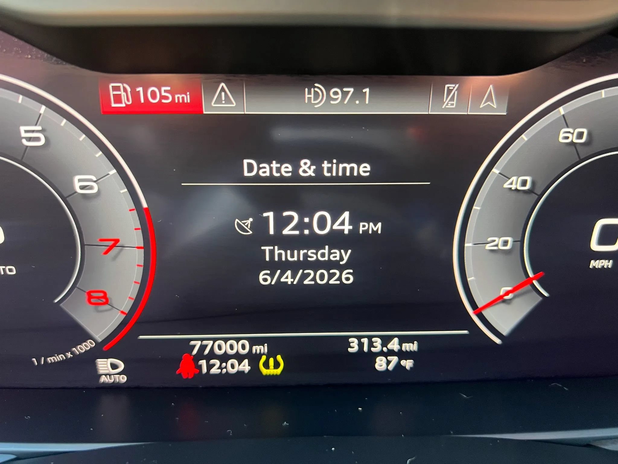 Used 2019 Audi Q8 Premium Plus AWD/4WD image 18