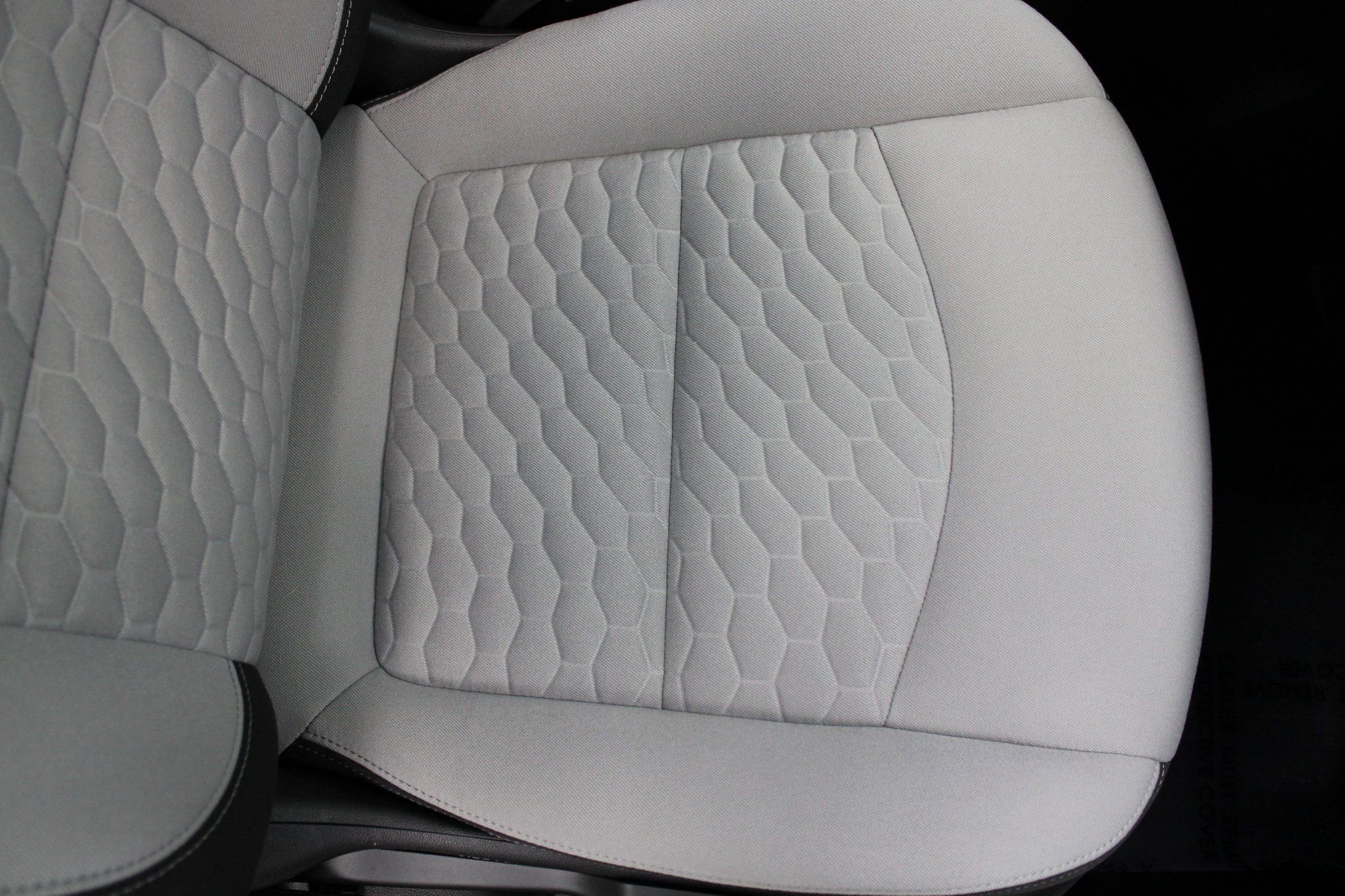 Used 2021 Chevrolet Equinox LT w/ Driver Convenience Package image 32