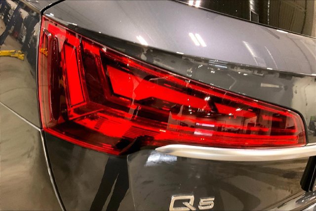 Certified 2024 Audi Q5 2.0T Premium Plus AWD/4WD image 29
