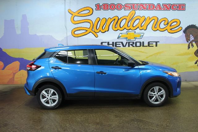Used 2021 Nissan Kicks S FWD image 1