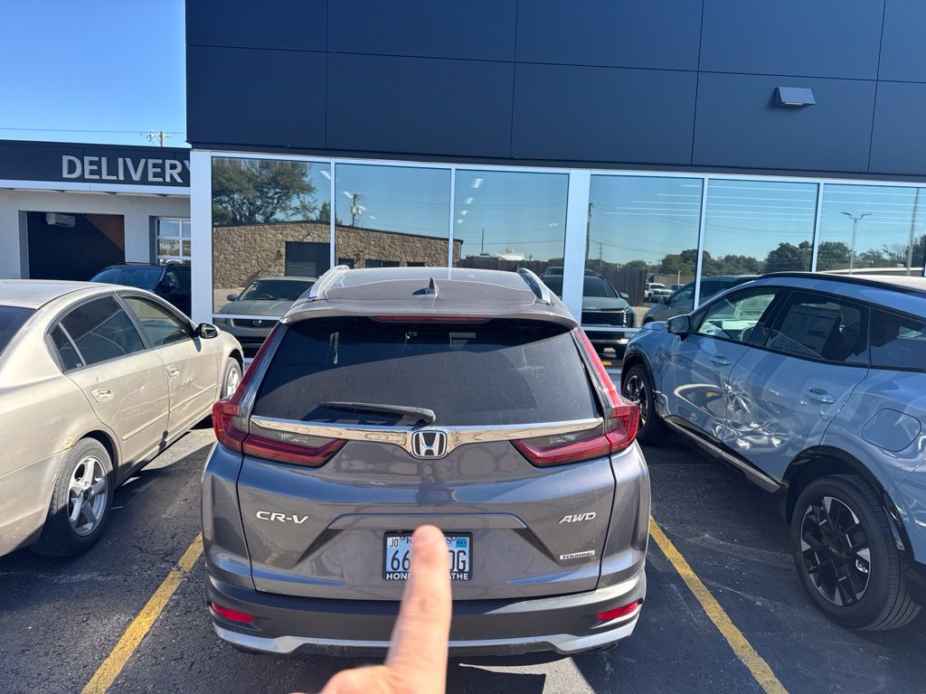 Used 2020 Honda CR-V Touring image 11
