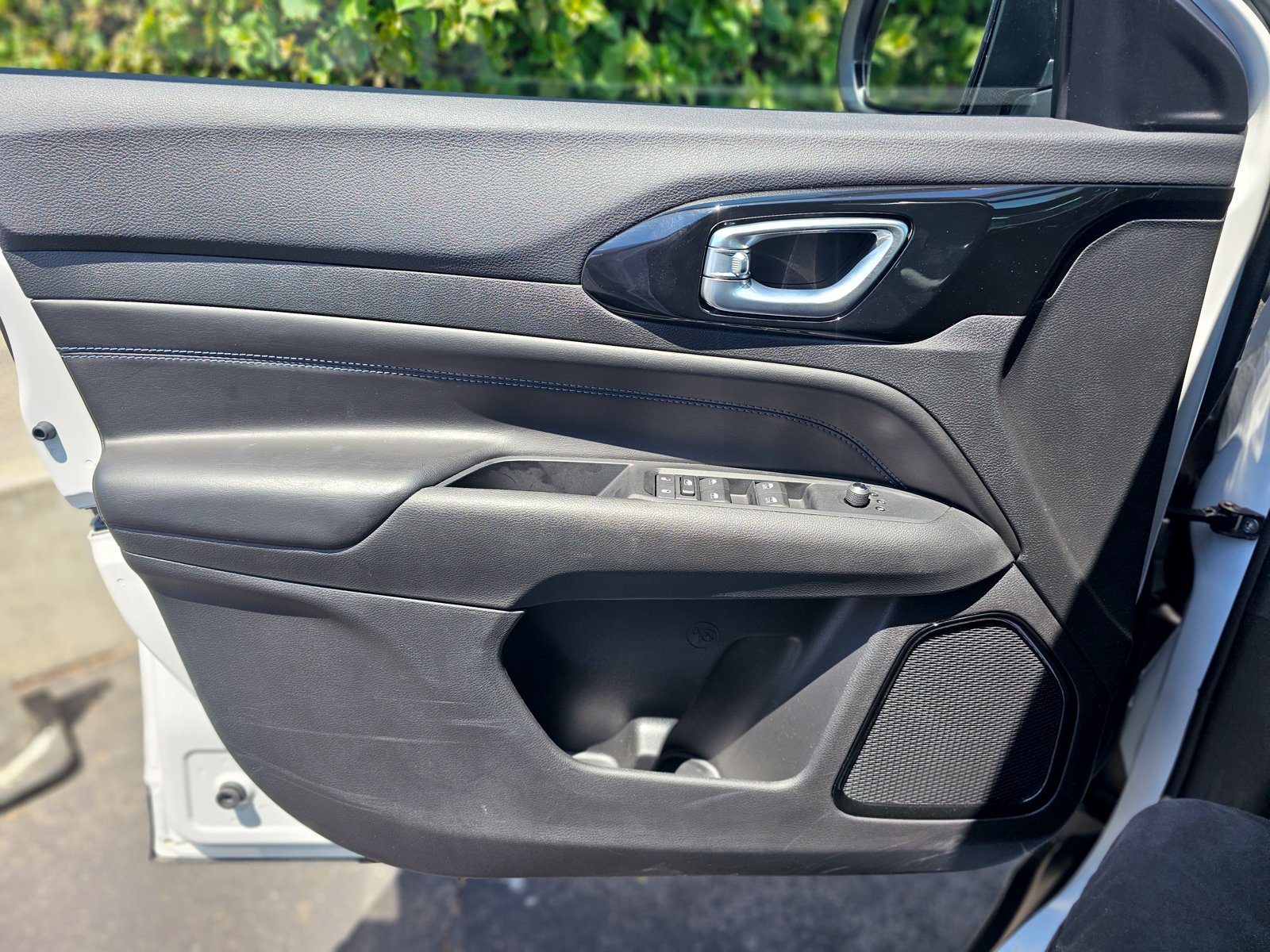 New 2026 Jeep Compass Latitude AWD/4WD image 21