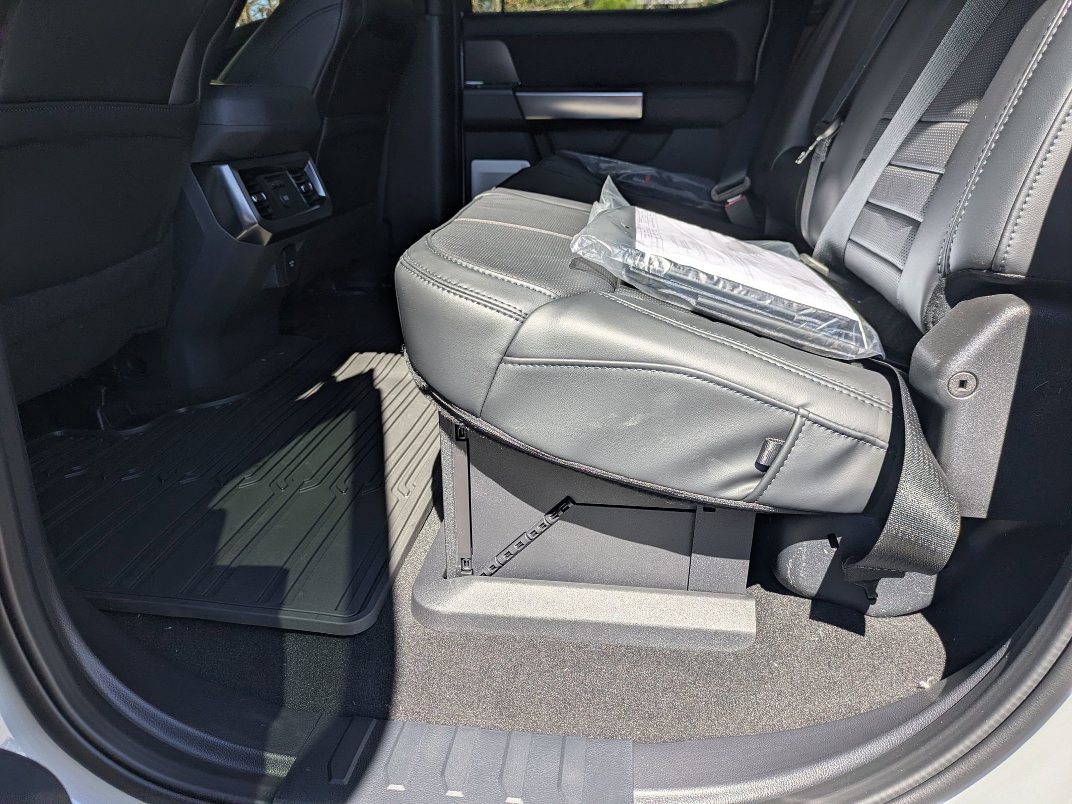 New 2026 Ford F350 Platinum w/ Tremor Off-Road Package image 28