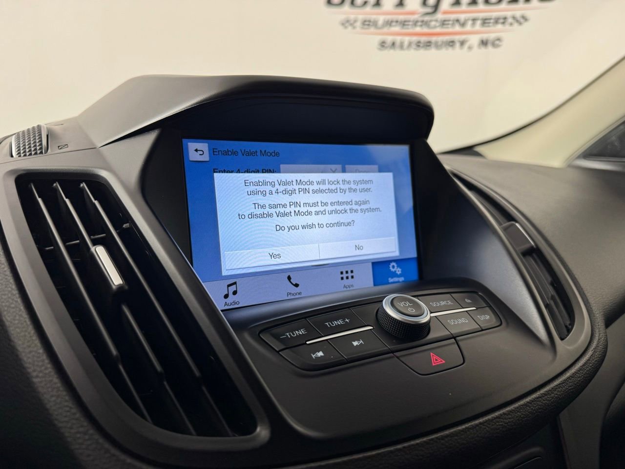 Used 2018 Ford Escape SEL image 27