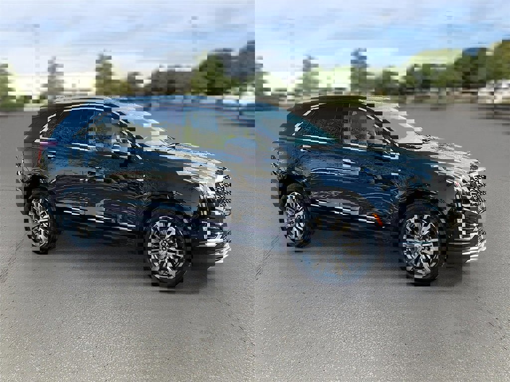 New 2025 Cadillac XT5 Premium Luxury w/ Technology Package