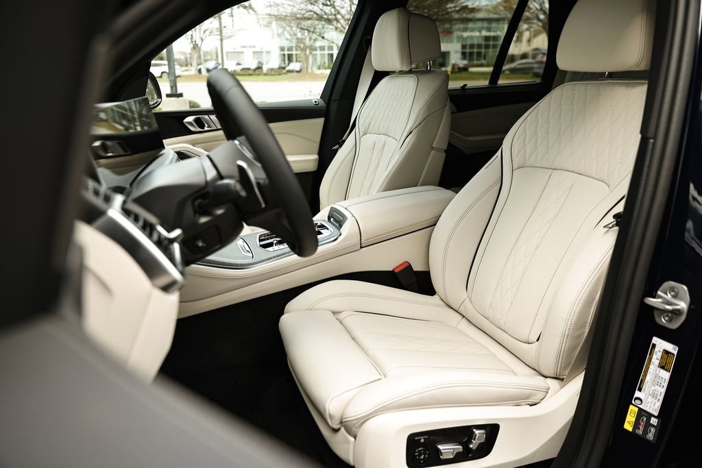 New 2026 BMW X5 xDrive50e w/ Executive Package image 21