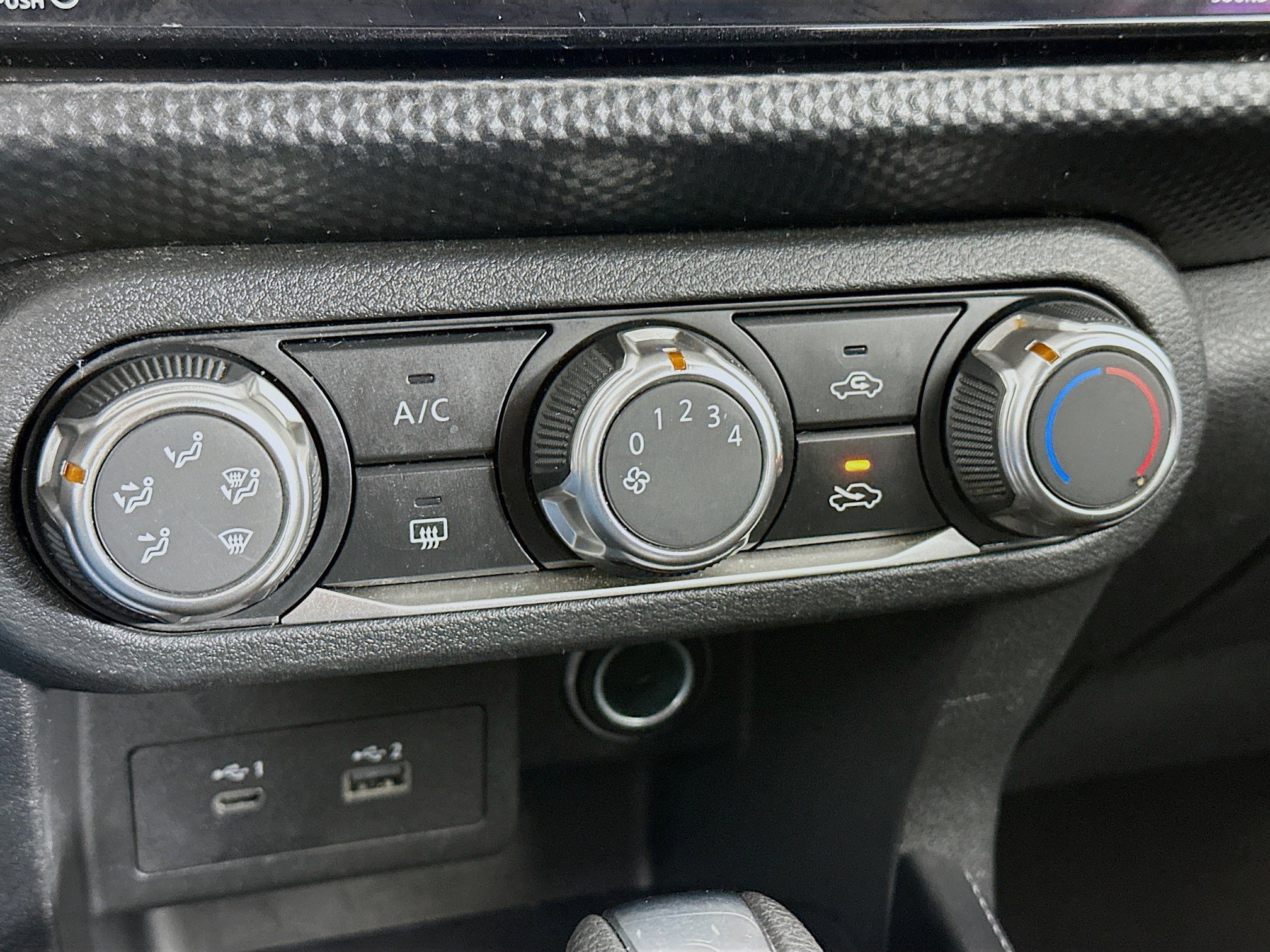 Used 2024 Nissan Kicks SV image 22