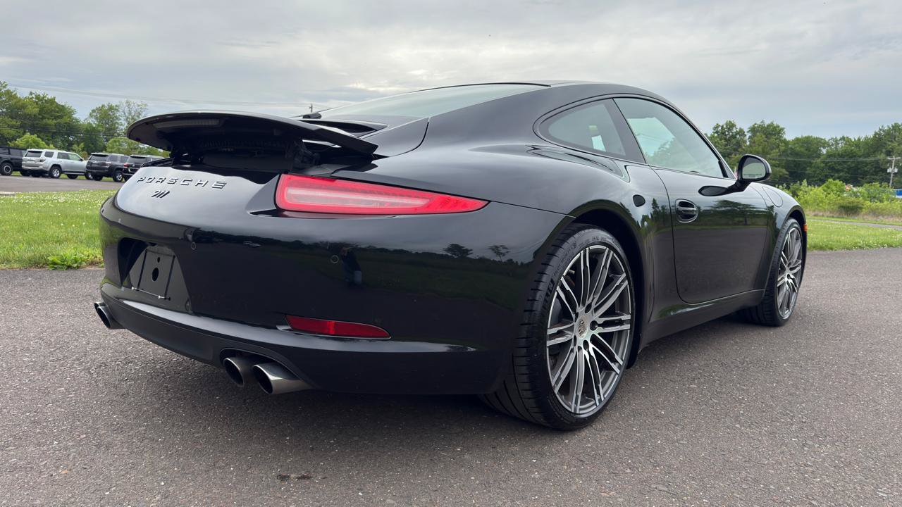 Used 2016 Porsche 911 Carrera Black Edition RWD image 10