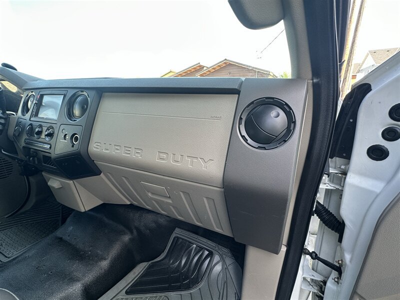 Used 2009 Ford F250 XL AWD/4WD image 23