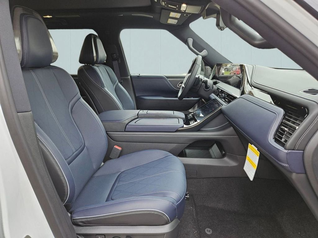 New 2026 INFINITI QX80 4WD image 32