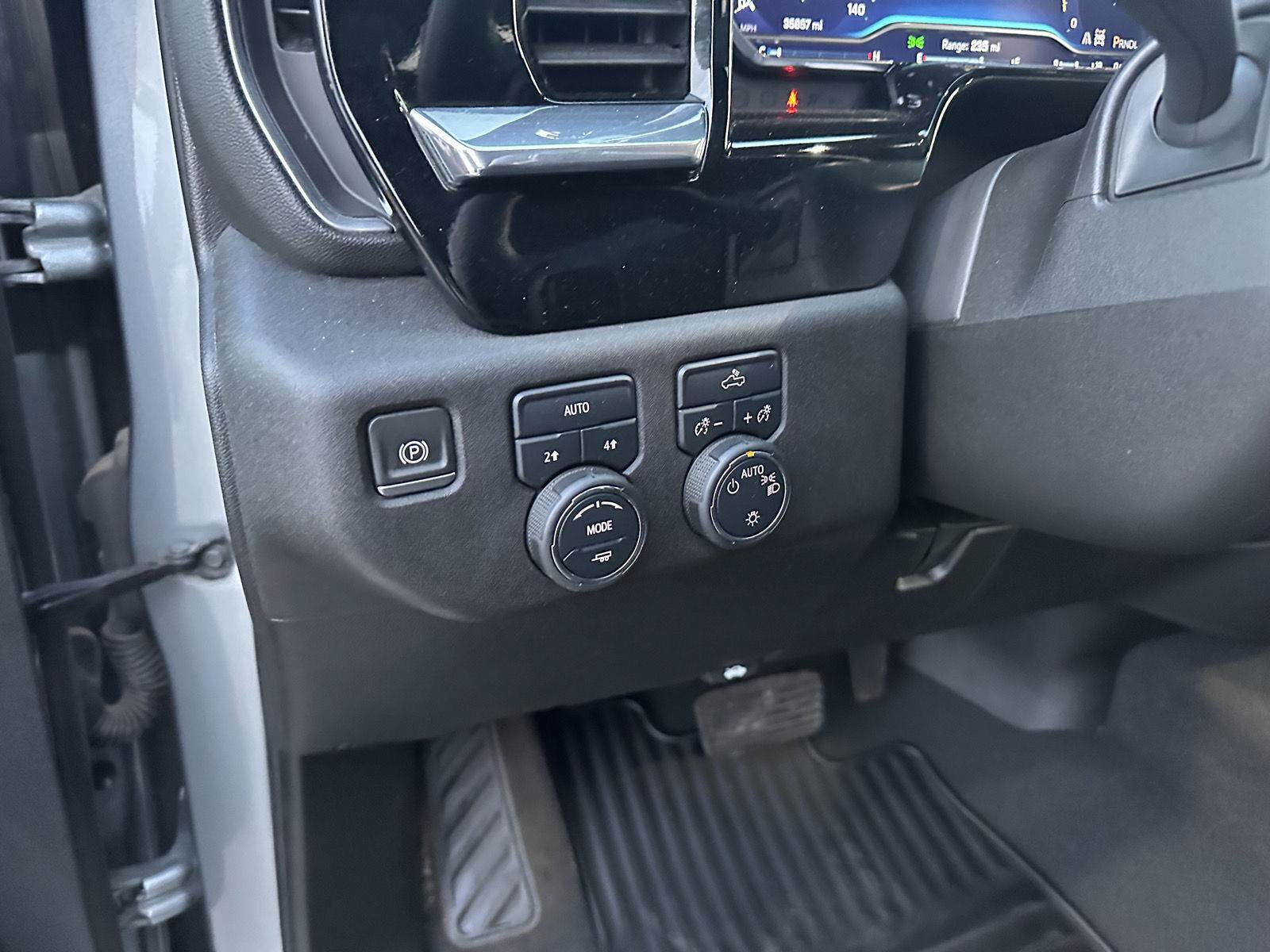 Used 2024 Chevrolet Silverado 1500 LT AWD/4WD image 20