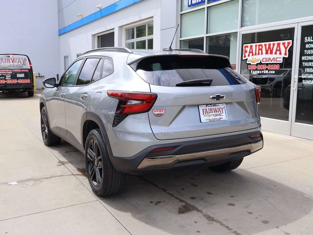 Certified 2024 Chevrolet Trax ACTIV FWD image 8