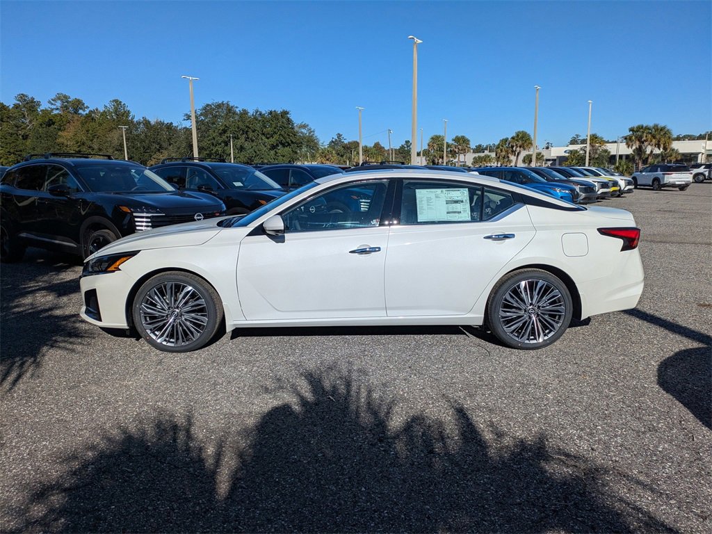 New 2025 Nissan Altima 2.5 SL image 6