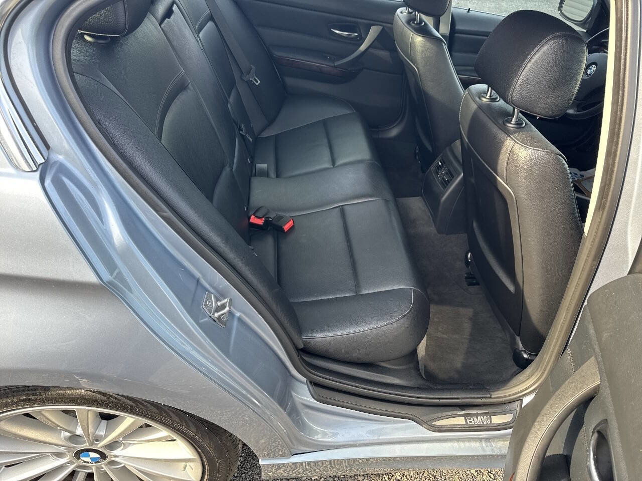 Used 2011 BMW 335i 335i 4dr Sedan image 16