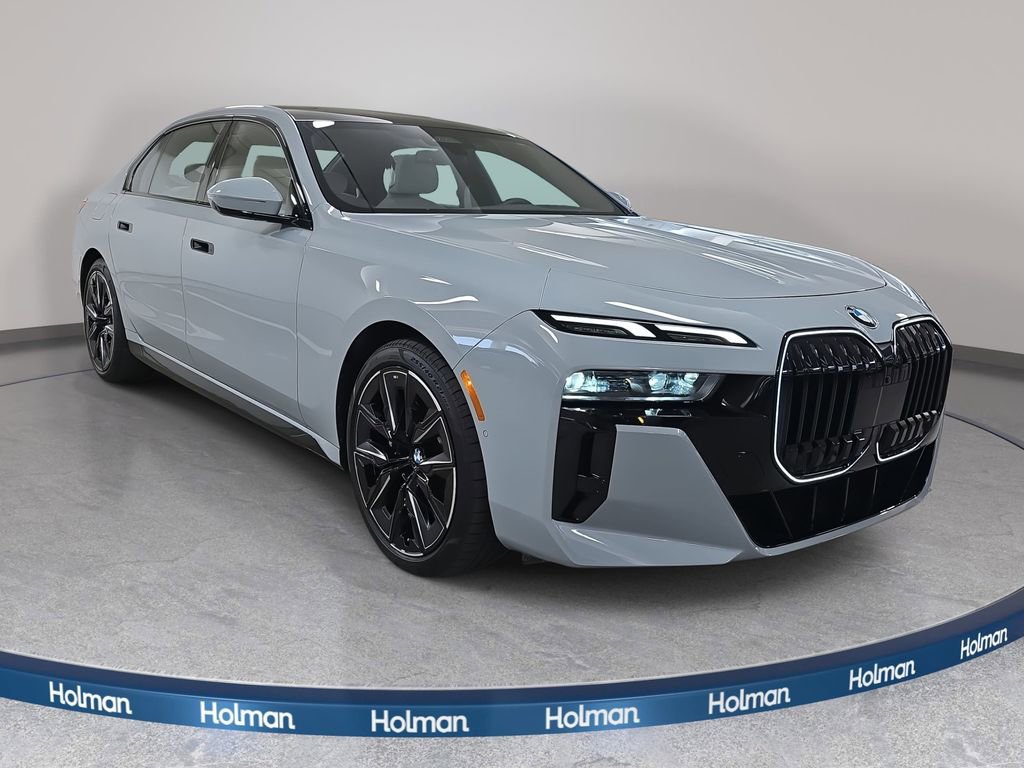 Used 2025 BMW 760i xDrive 760i xDrive w/ Premium Package image 4