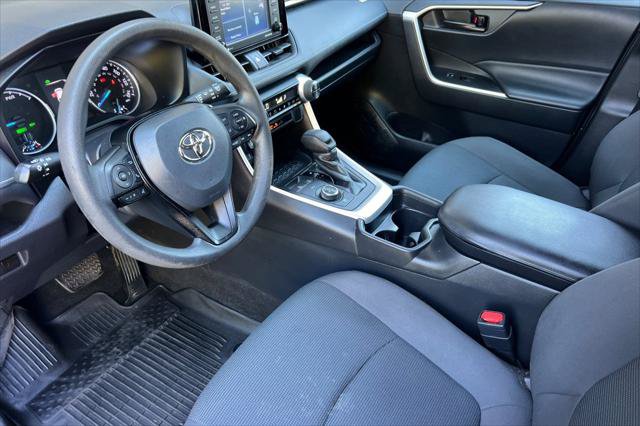 Certified 2021 Toyota RAV4 LE AWD/4WD image 11