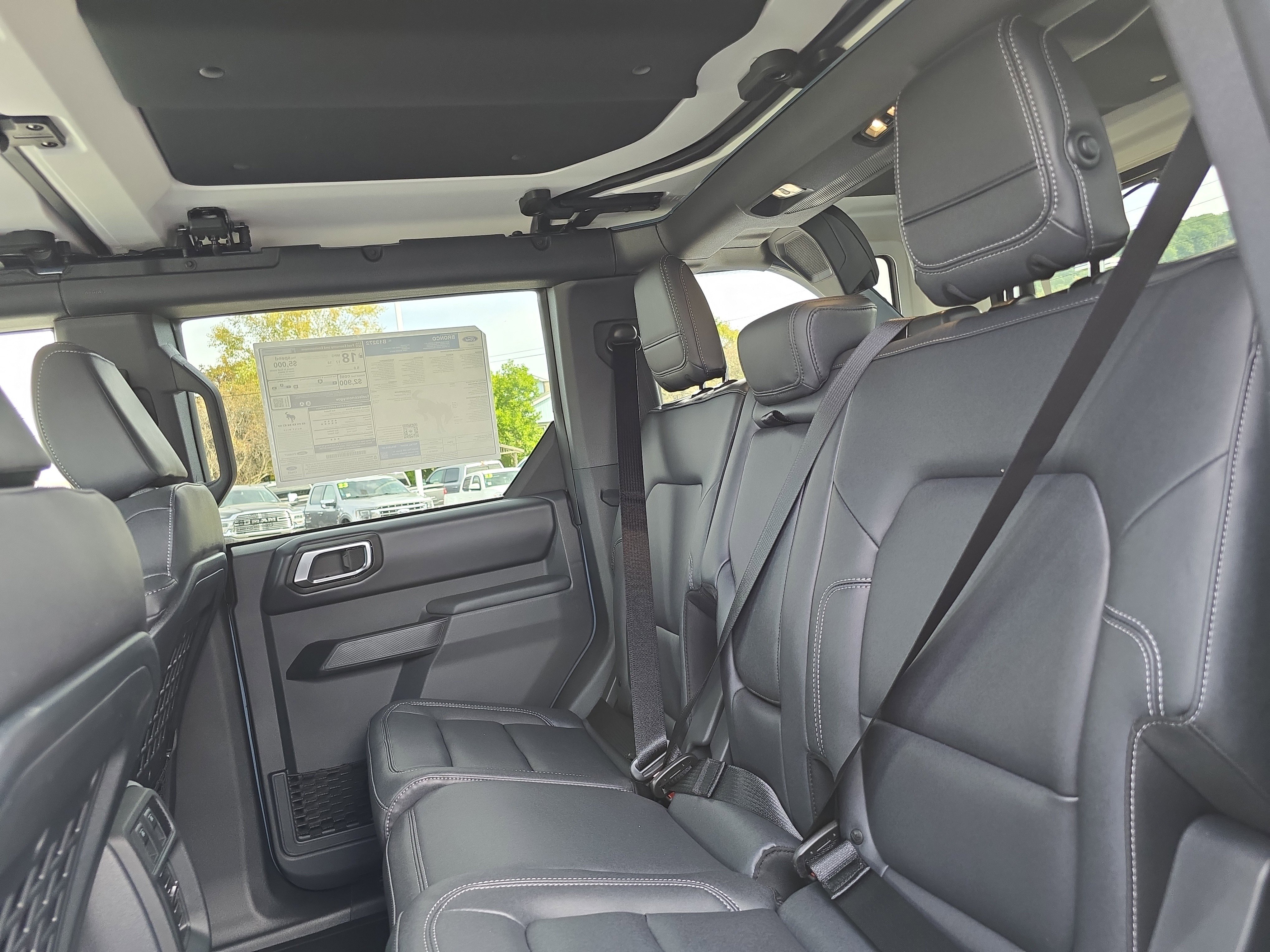 New 2025 Ford Bronco Badlands image 15