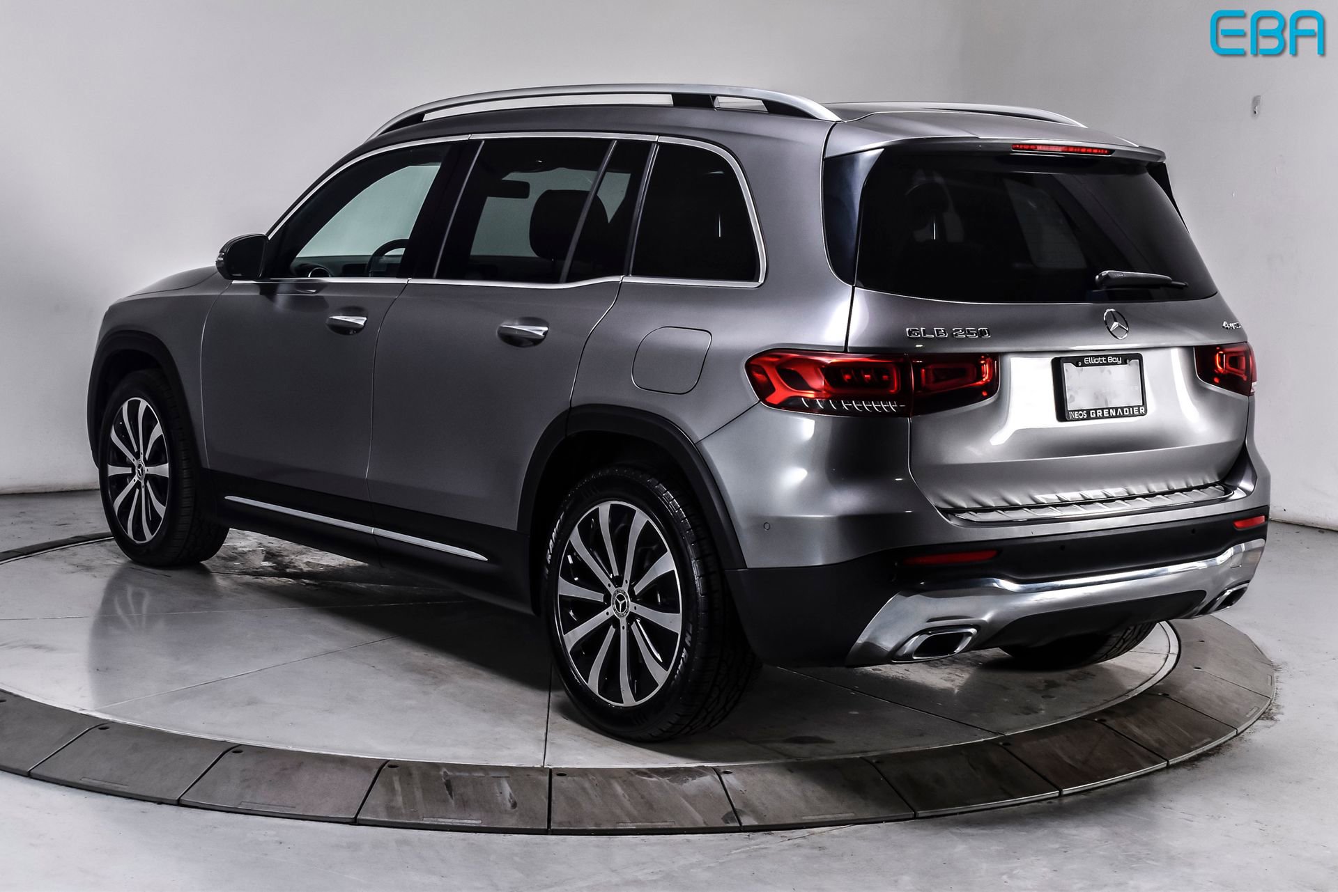 Used 2020 Mercedes-Benz GLB 250 4MATIC image 4