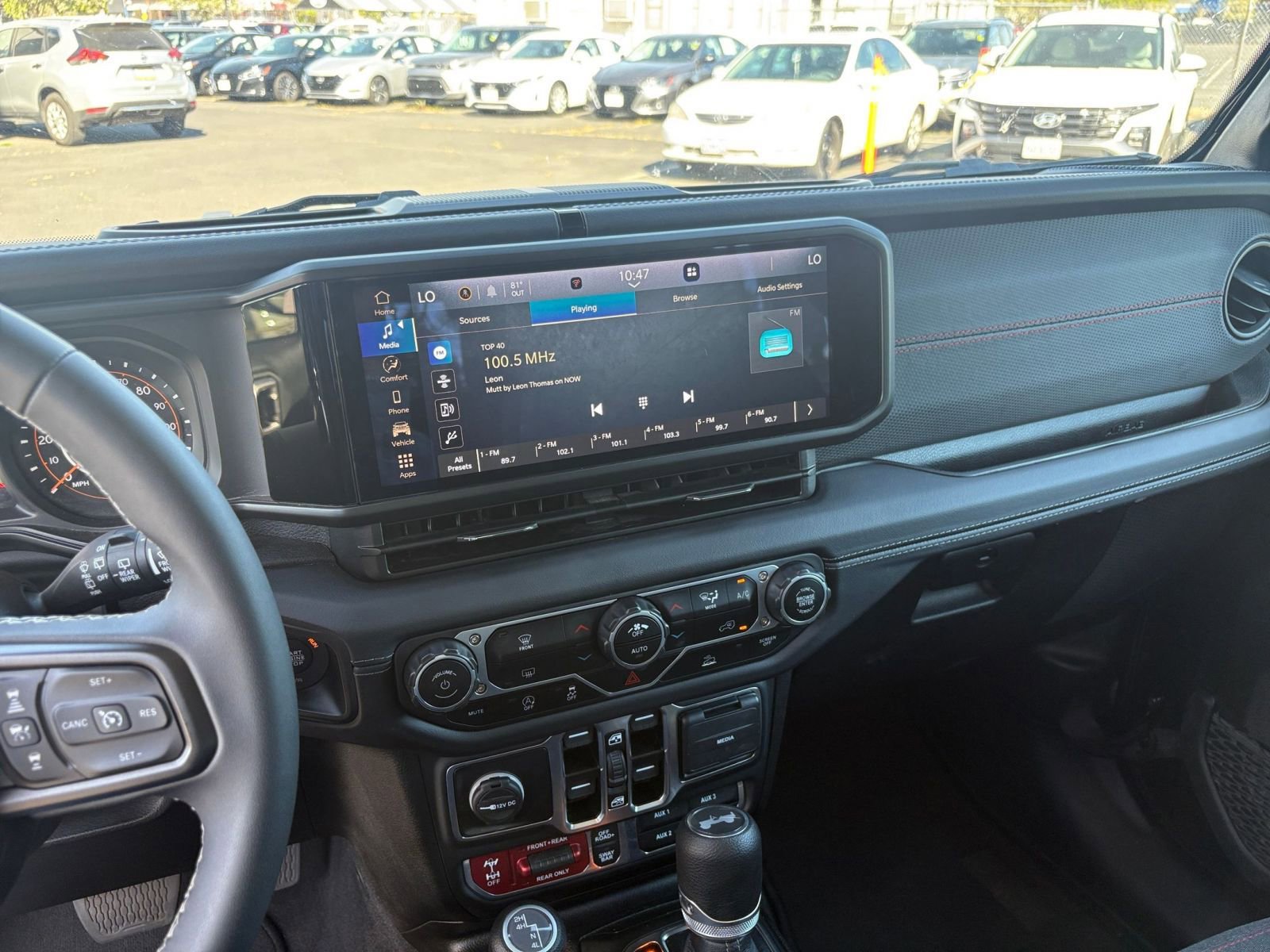 Used 2025 Jeep Wrangler Unlimited Rubicon image 17